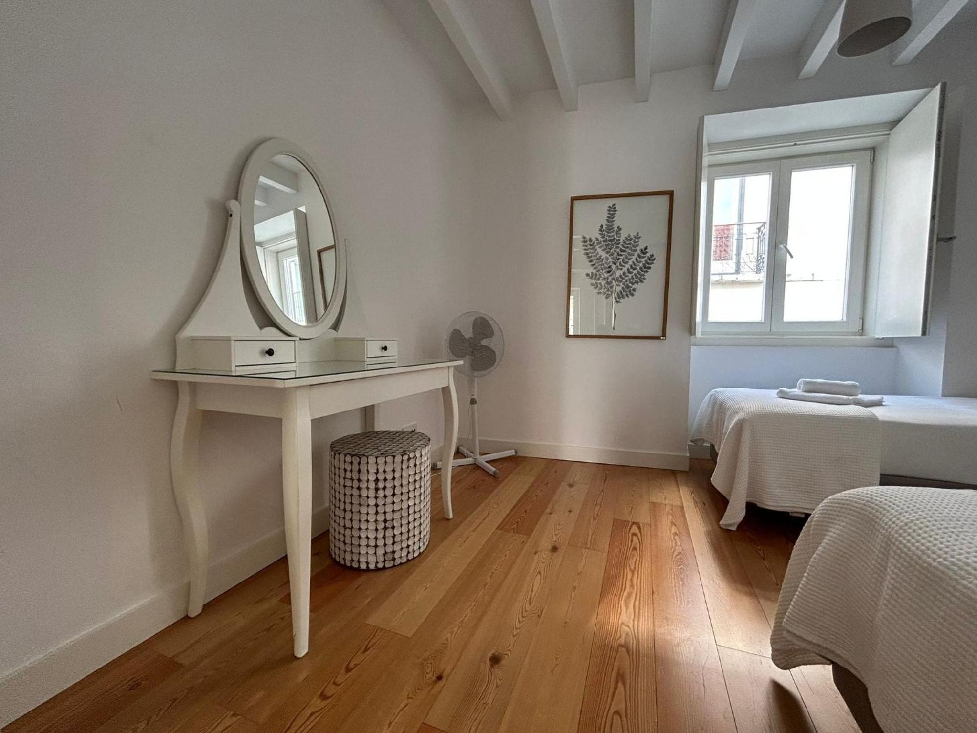 Intendente Charming Apartment By Innkeeper Lisboa Exterior foto